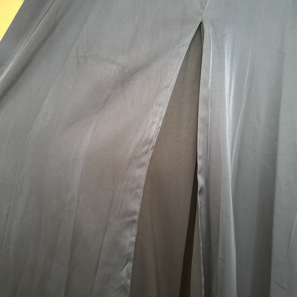 NWT | Mac Duggal Blue Charmeuse Soft Tie Keyhole Bell Sleeve Gown Size 6 - Picture 13 of 14